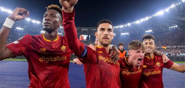 تقارير: مانشستر يونايتد مهتم بالتعاقد مع مهاجم روما